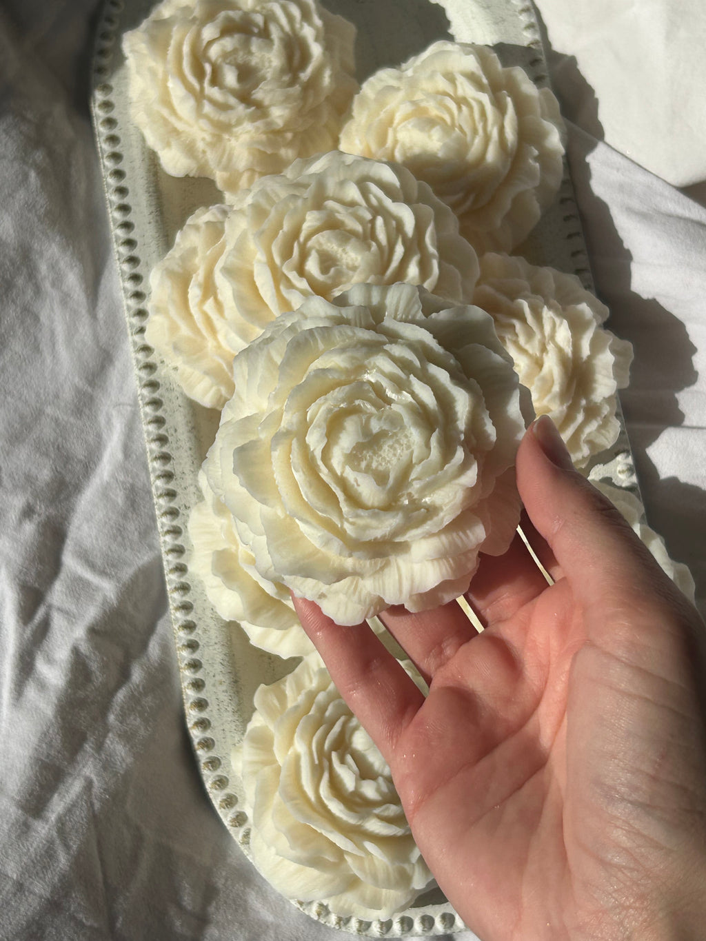 Peony candle in a box