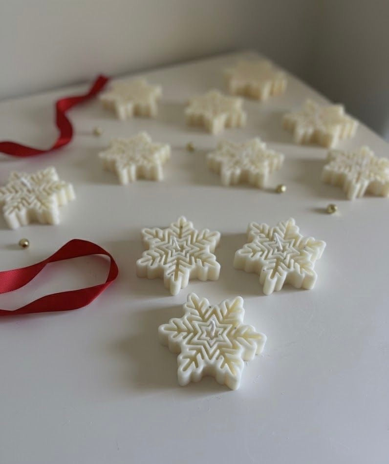 Snowflake gift box
